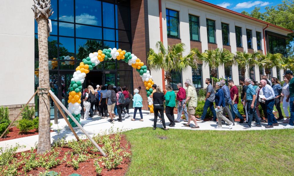 Saint Leo partners with the Tampa Bay Buccaneers – Community