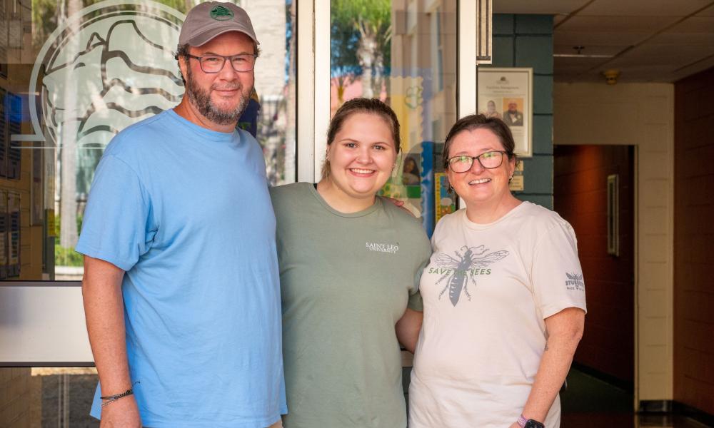 Nearly 1,000 New, Transfer Students Start New School Year at Saint Leo  5