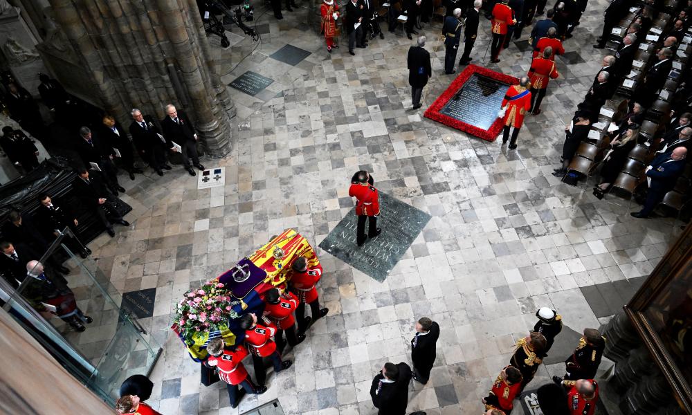 Cardinal Prays at Queen's Funeral