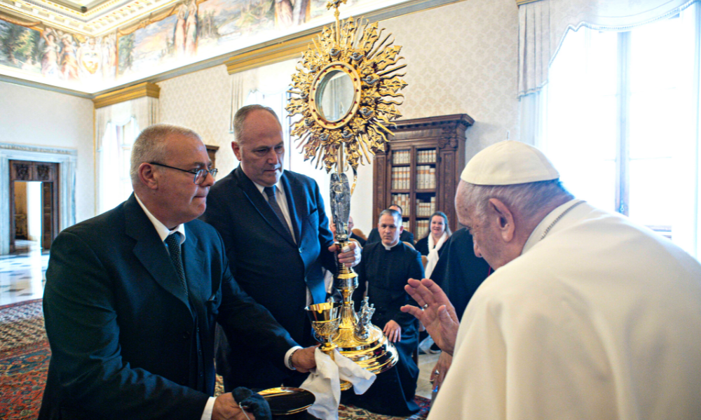 gcc-monstrancepope