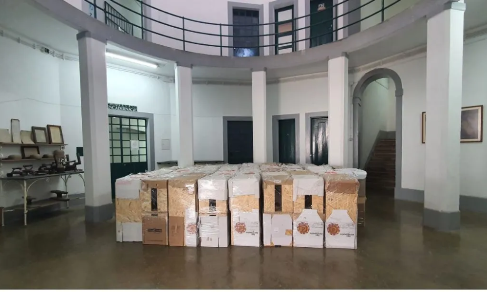 benches of confession packed