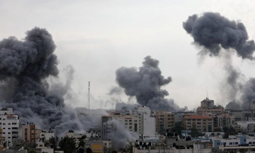 Smoke rises from Gaza | Photo by Vatican News
