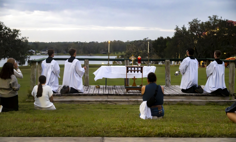 Adoration on the banks of Lake Jovita at Saint Leo University. | Photo by Marc Butts-Jones, Saint Leo University.