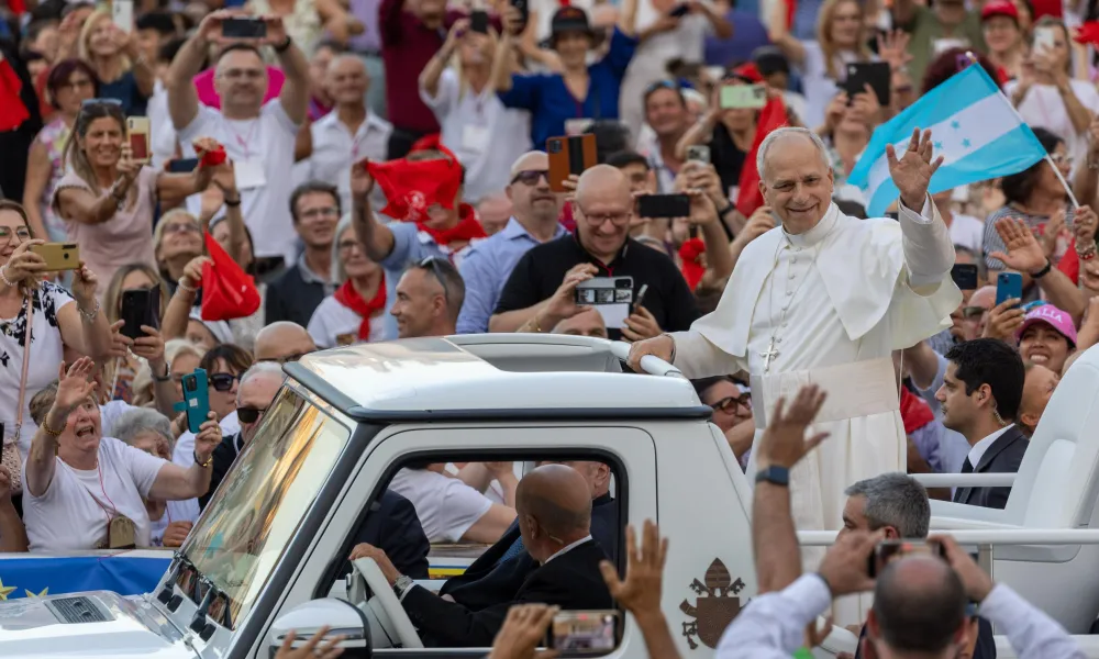 Pope Leo XIV greets the faithful at a Pentecost prayer vigil in St. Peter's Square, Saturday, June 7, 2025. | Photo by Daniel Ibáñez/CNA.