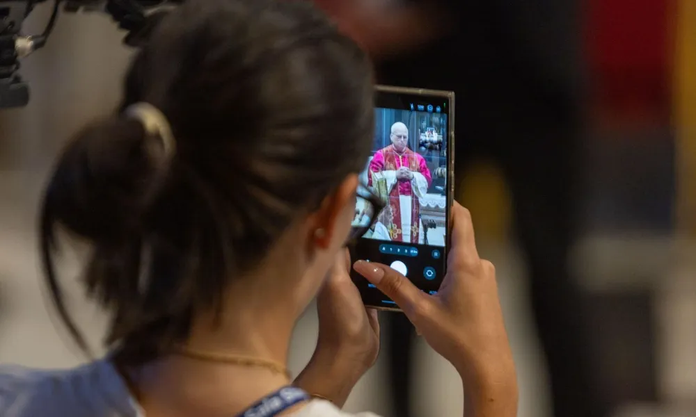 In Pope Leo XIV’s first sit-down interview, published in Spanish on Sept. 18, 2025, the pope warned of the loss of humanity in the digital world of artificial intelligence (AI). Credit: Daniel Ibañez/EWTN News