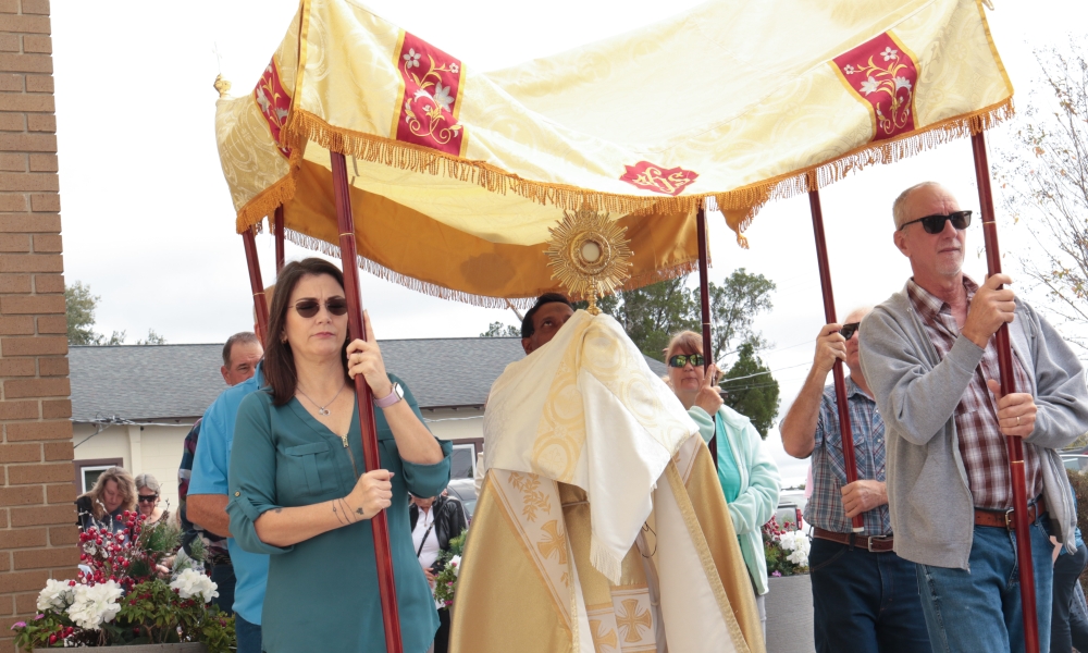 Sacred Heart Parish in Dade City hosted their annual Eucharistic Procession. | Photo by Laina Stafford. 